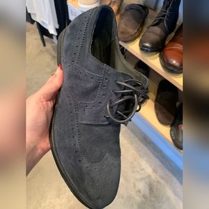 NIB sz 9 men's shoes